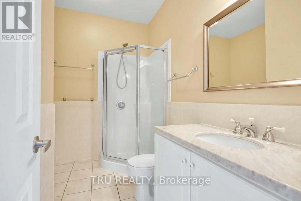 108 Villageview Private