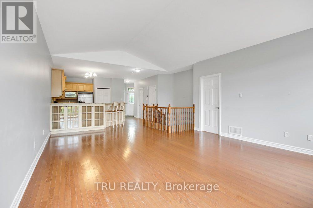 108 Villageview Private