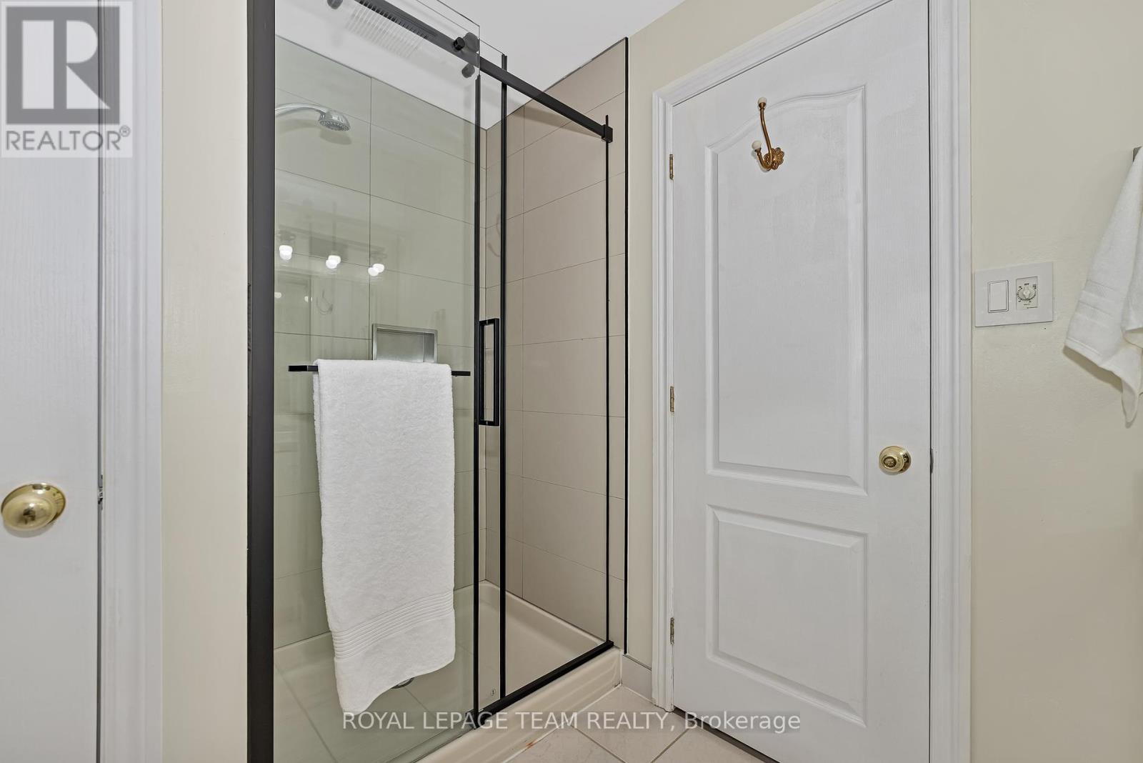 27 Heritage Grove Crescent