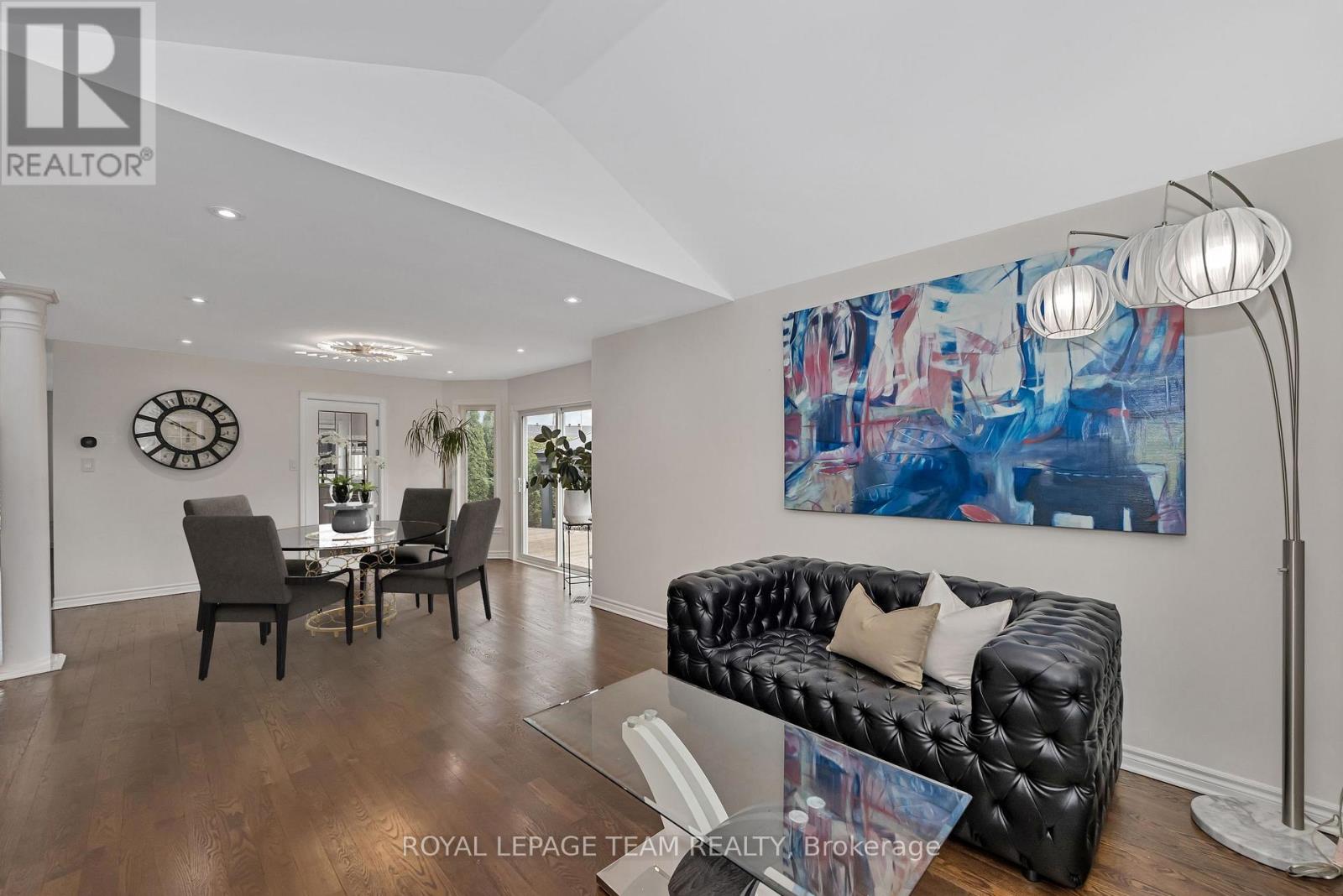 27 Heritage Grove Crescent