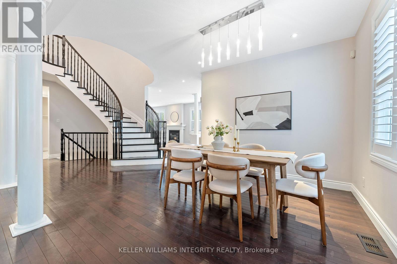 357 Langrell Crescent