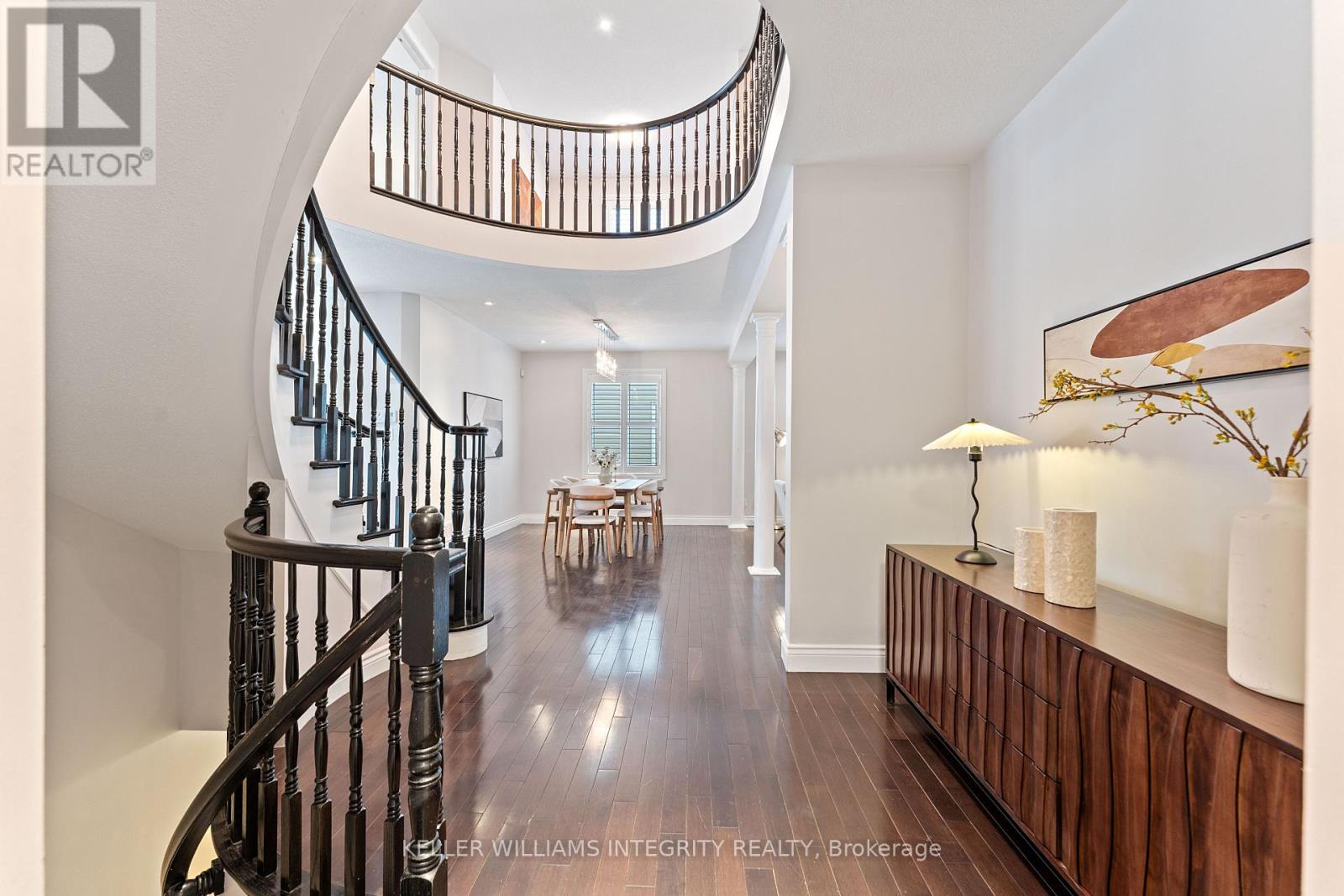 357 Langrell Crescent