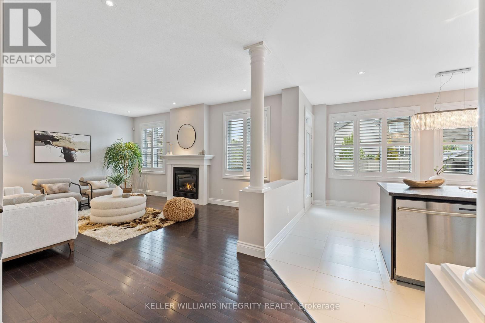 357 Langrell Crescent