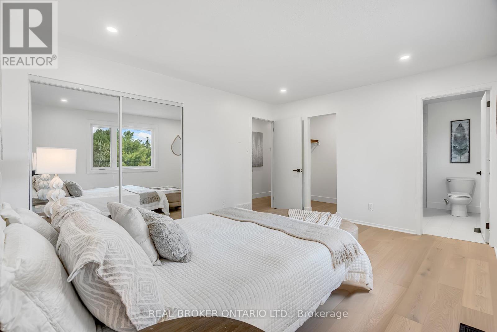 833 Beavertail Road