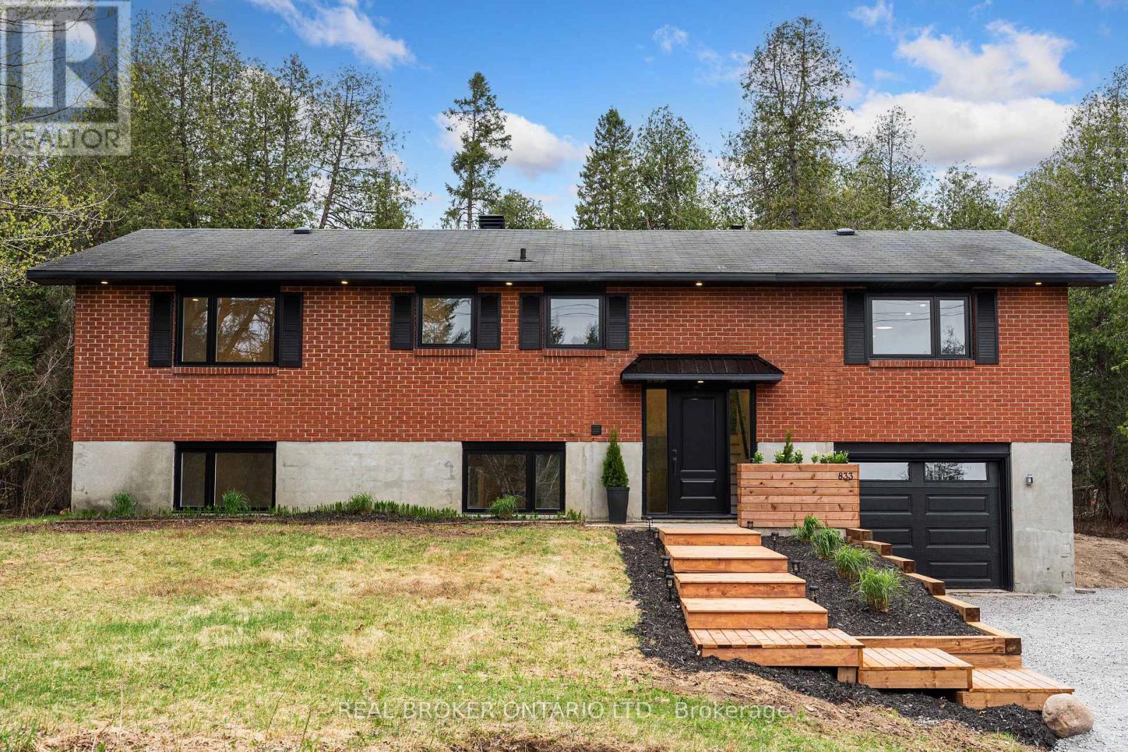 833 Beavertail Road
