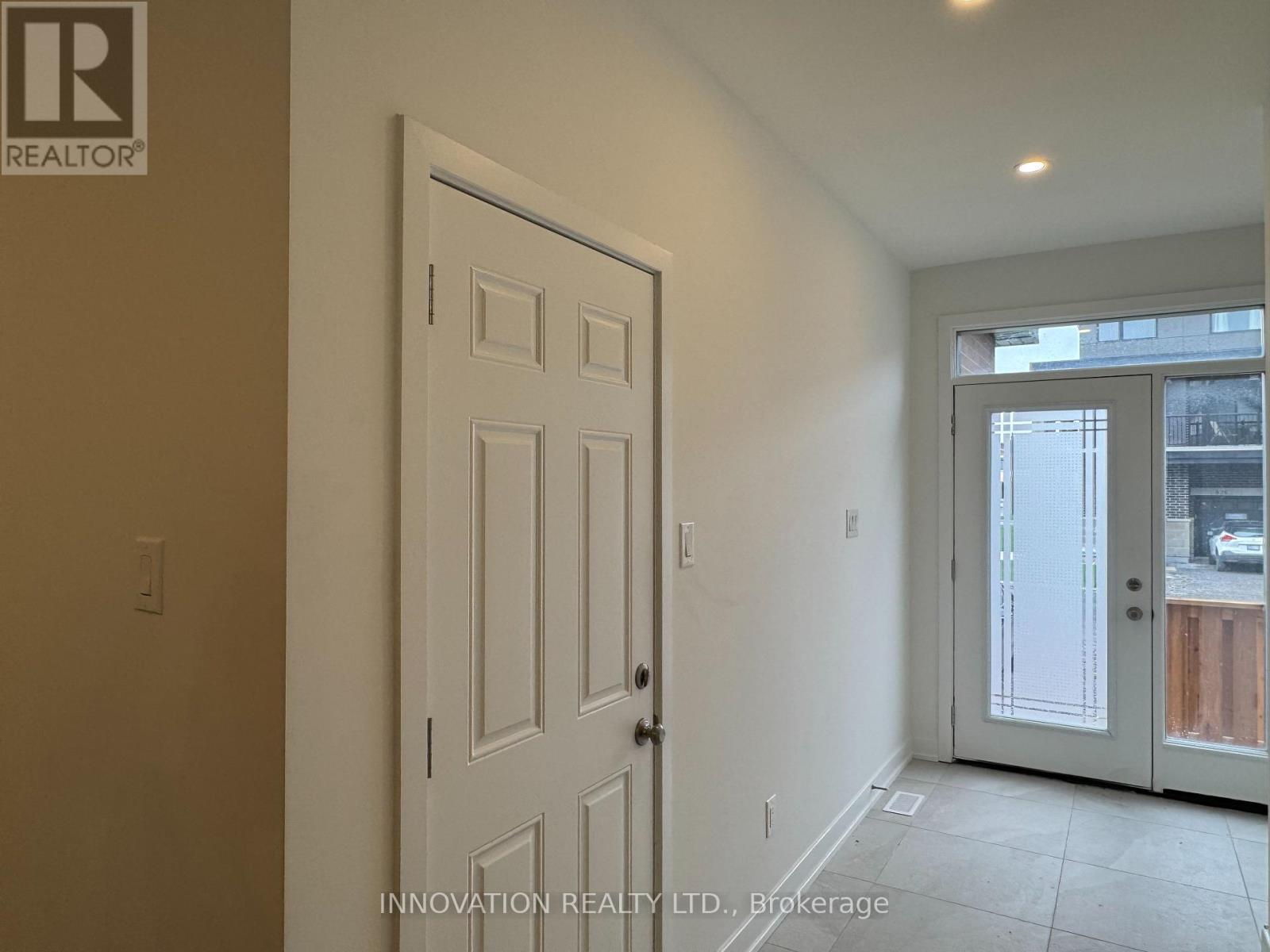 825 Anciano Crescent