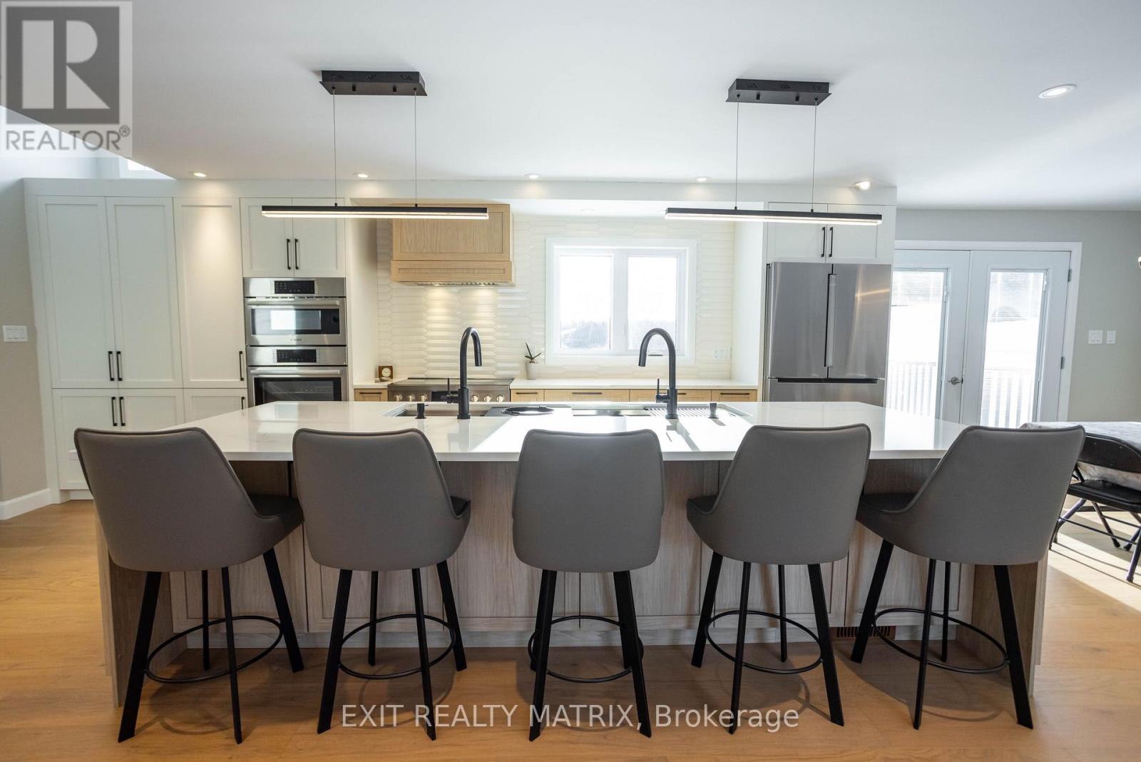 2418 Rideau Road