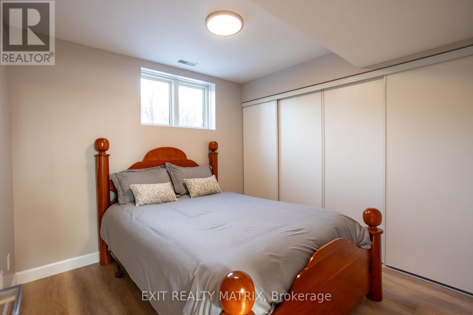 2418 Rideau Road