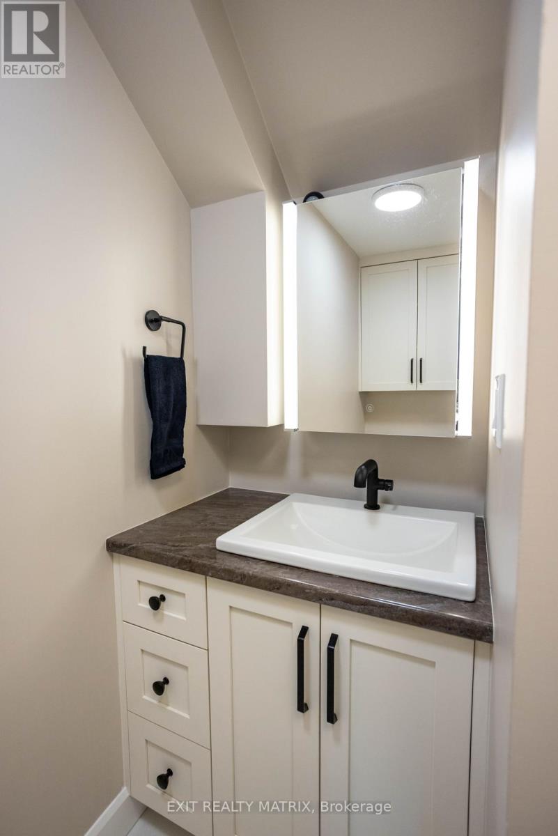 2418 Rideau Road