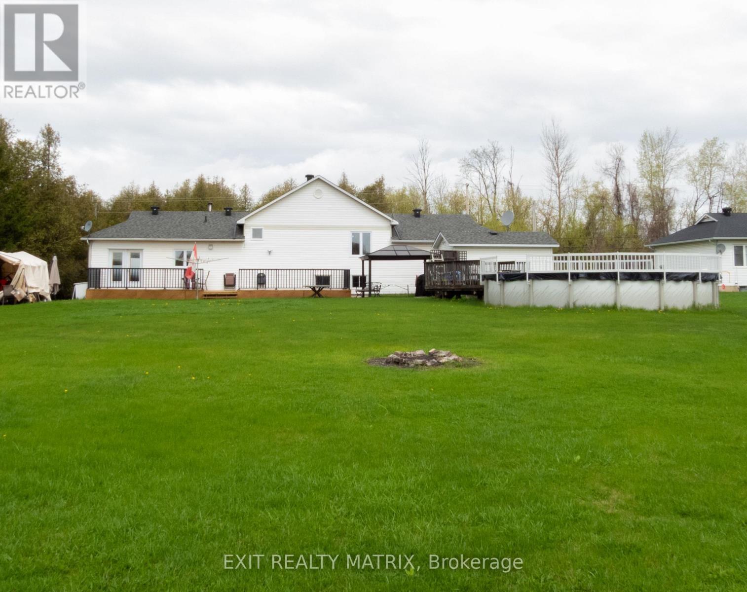 2418 Rideau Road