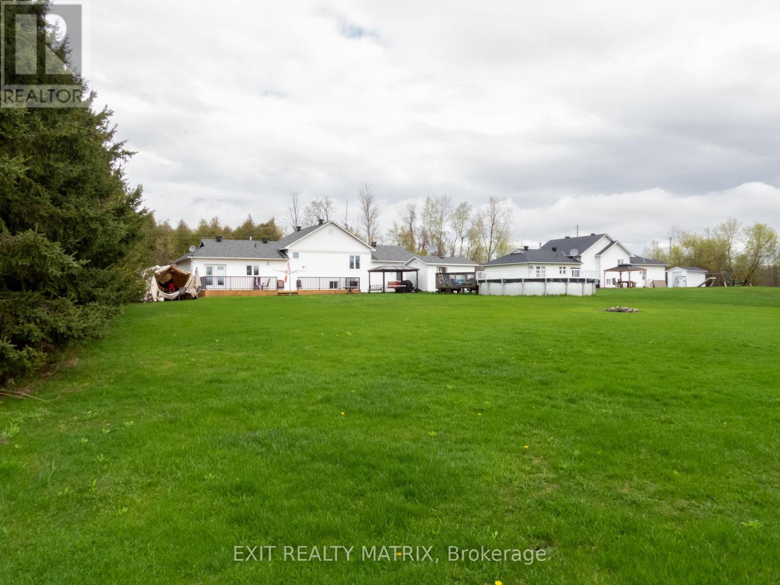 2418 Rideau Road
