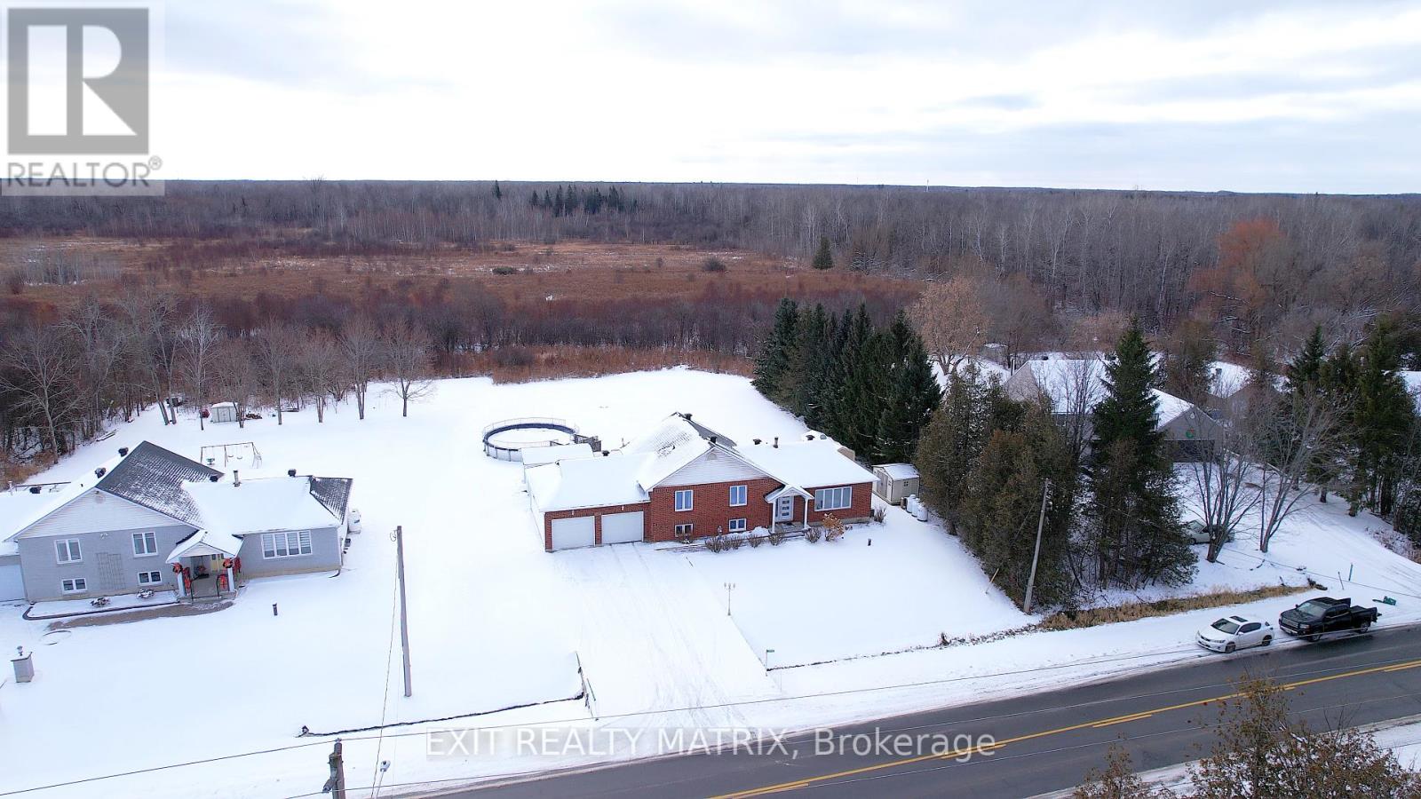 2418 Rideau Road