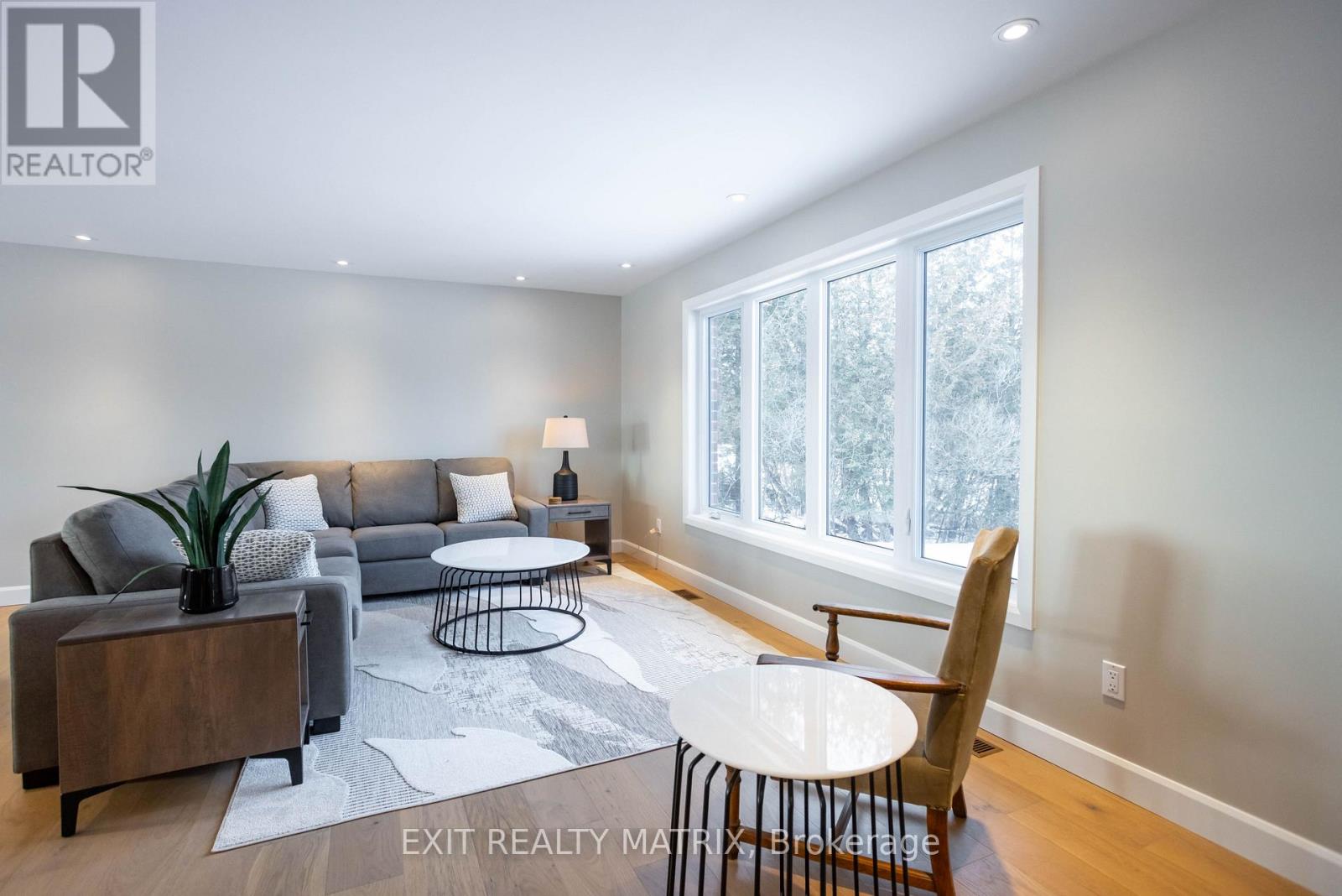 2418 Rideau Road