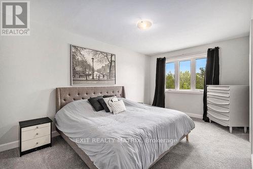401 Voyageur Place
