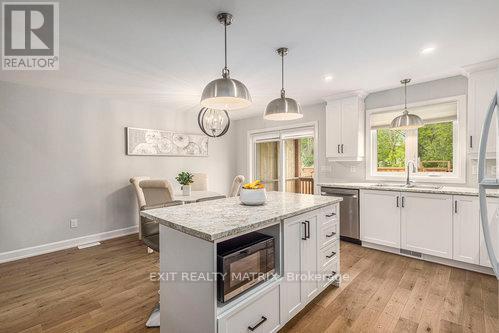 401 Voyageur Place