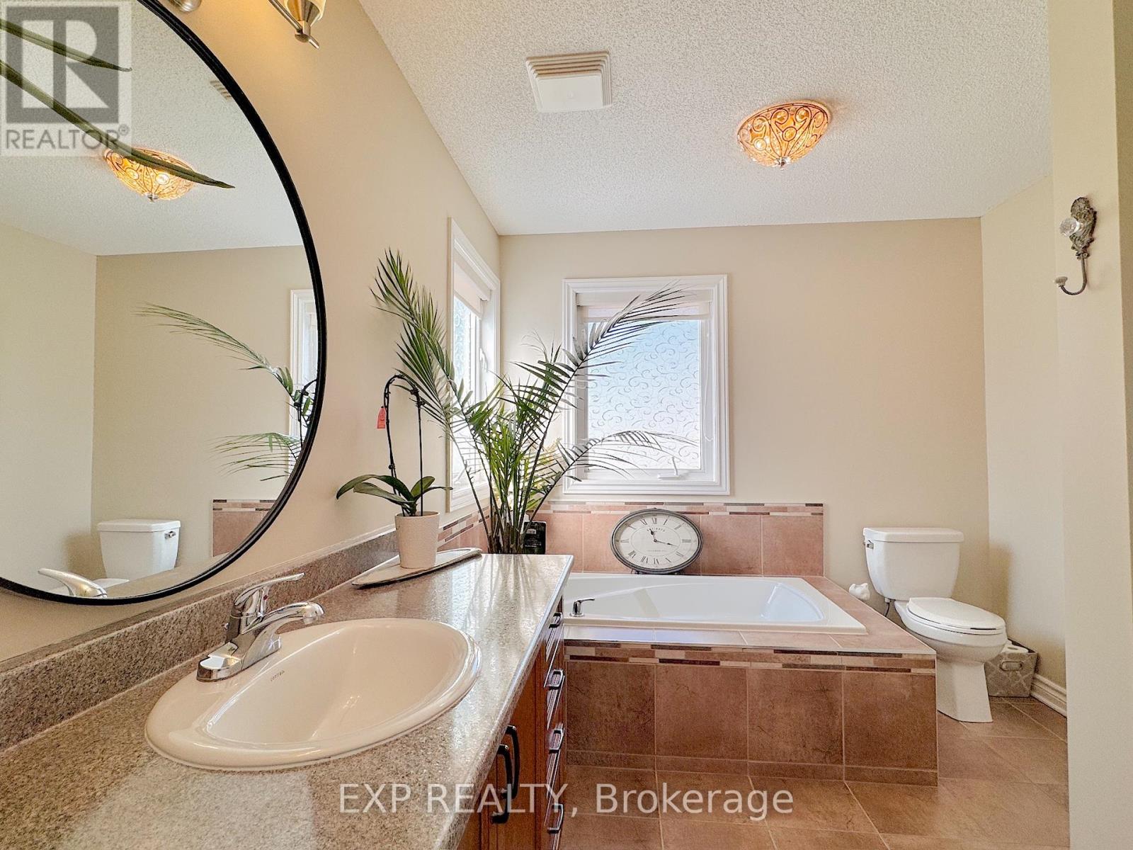 369 Zircon Street