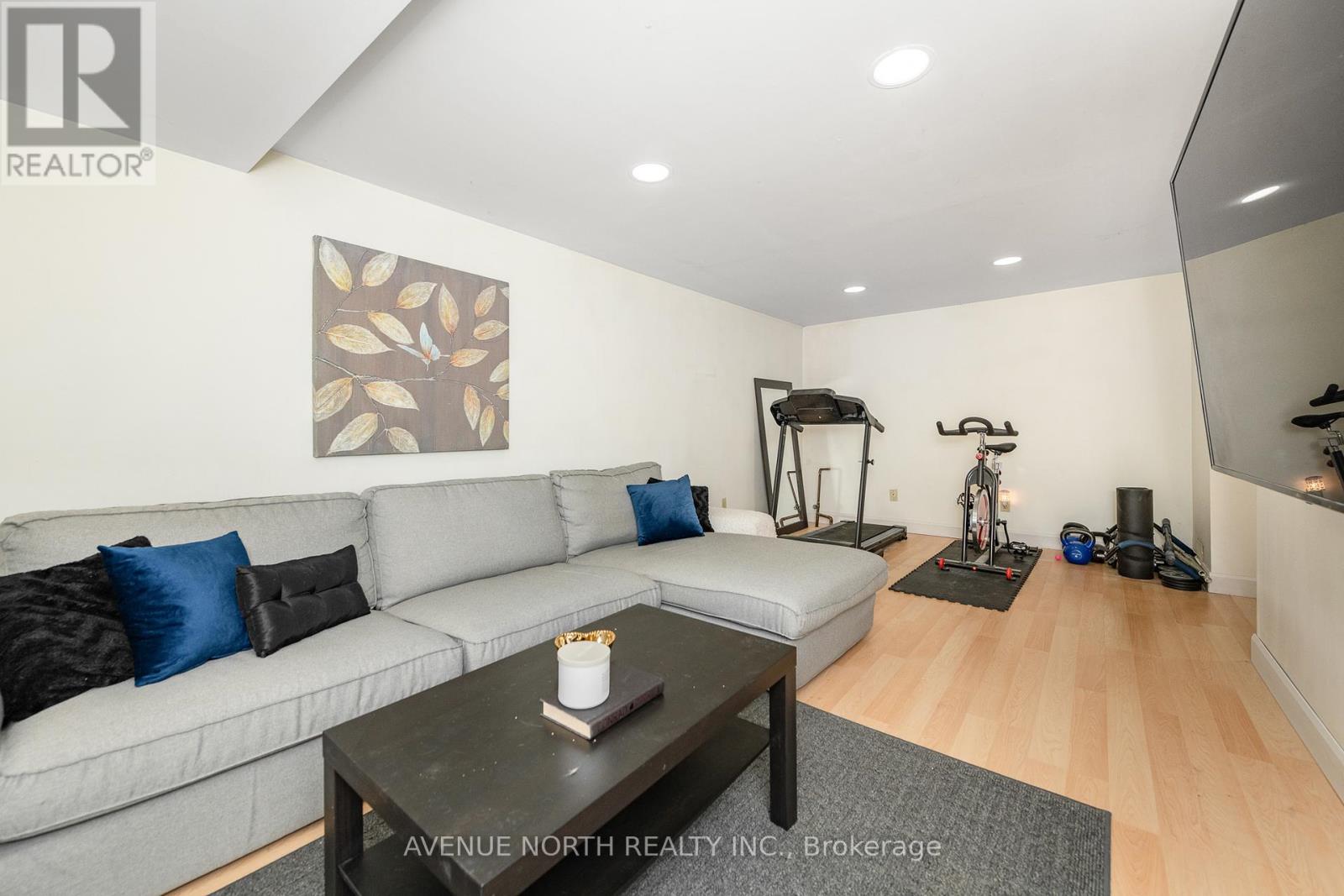 104 - 3260 Southgate Road