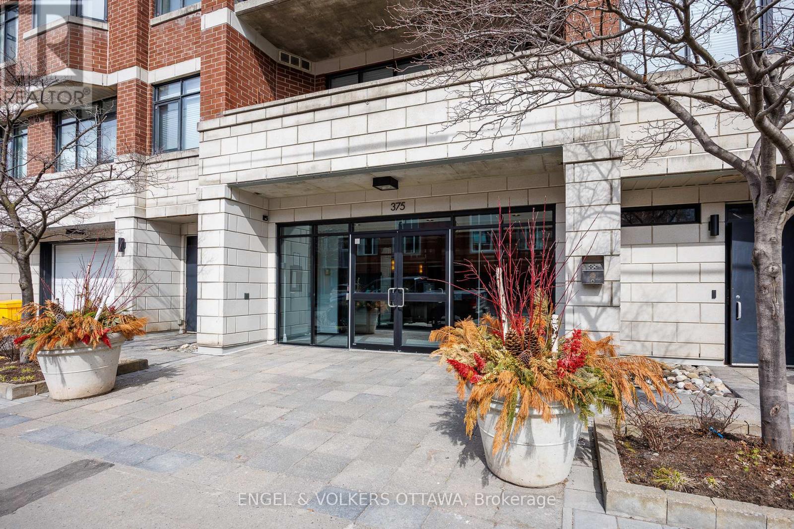 203 - 375 Lisgar Street