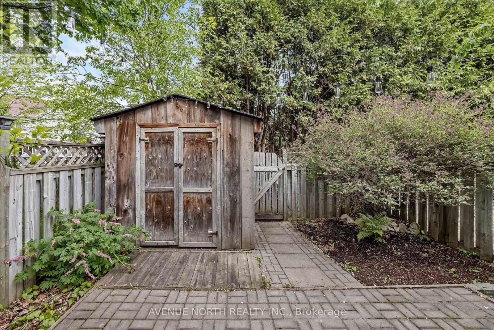 120 Markland Crescent