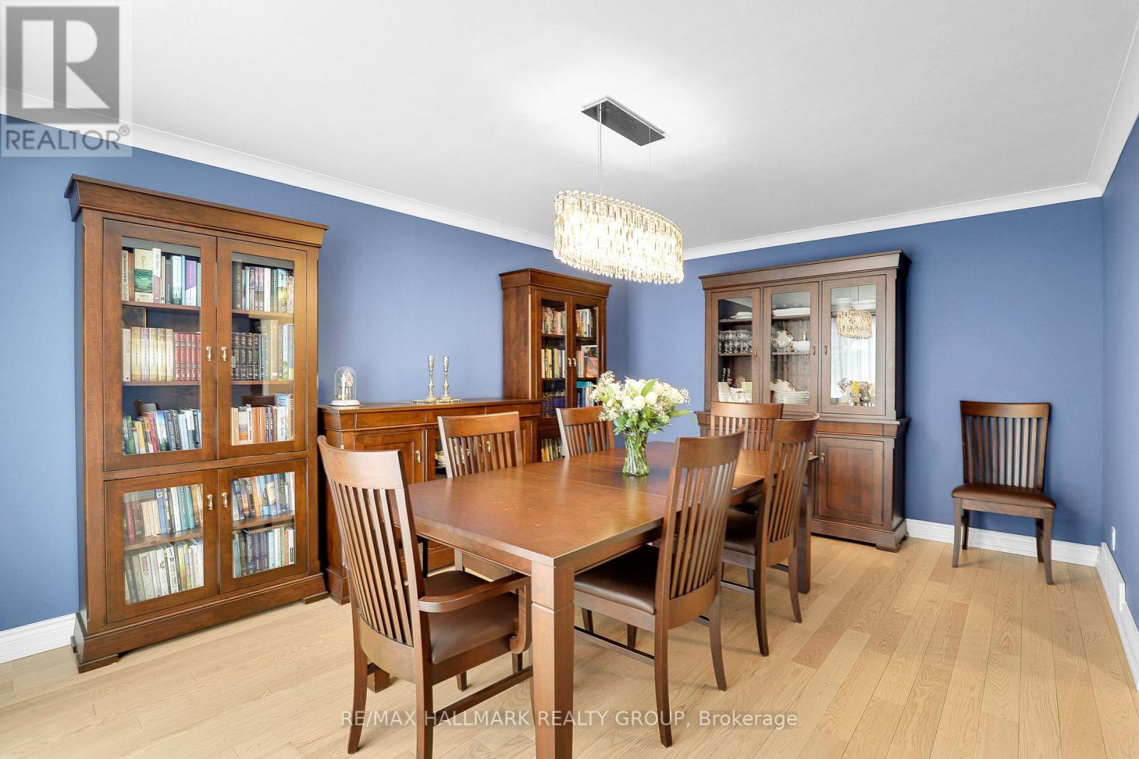 1712 Playfair Drive
