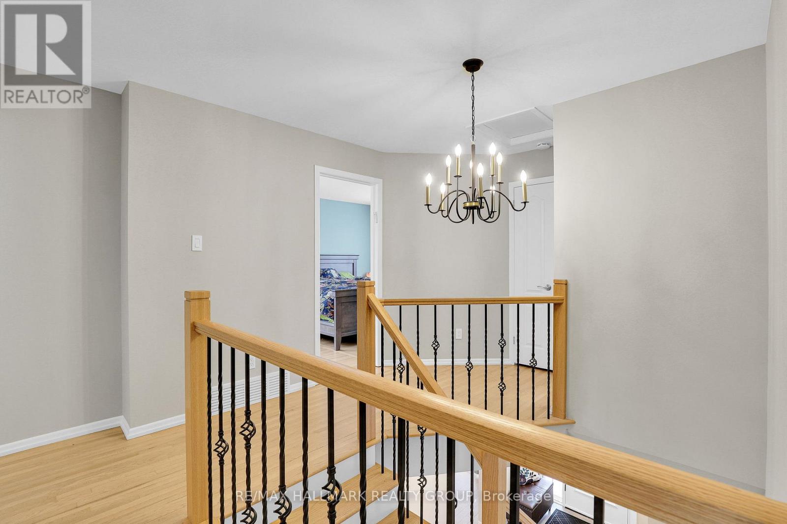1712 Playfair Drive