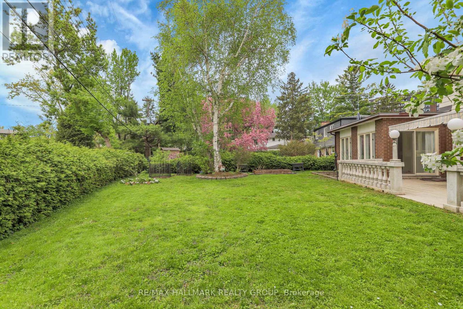 1712 Playfair Drive