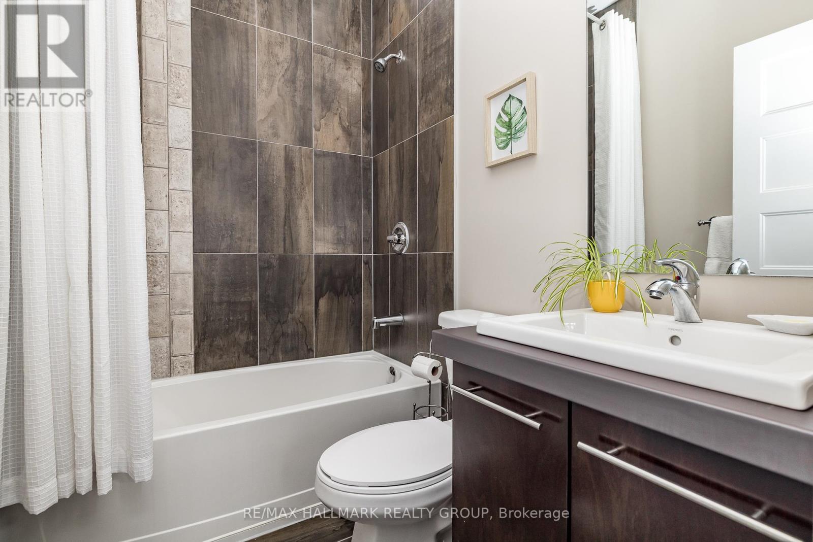 87 Cobblestone Drive