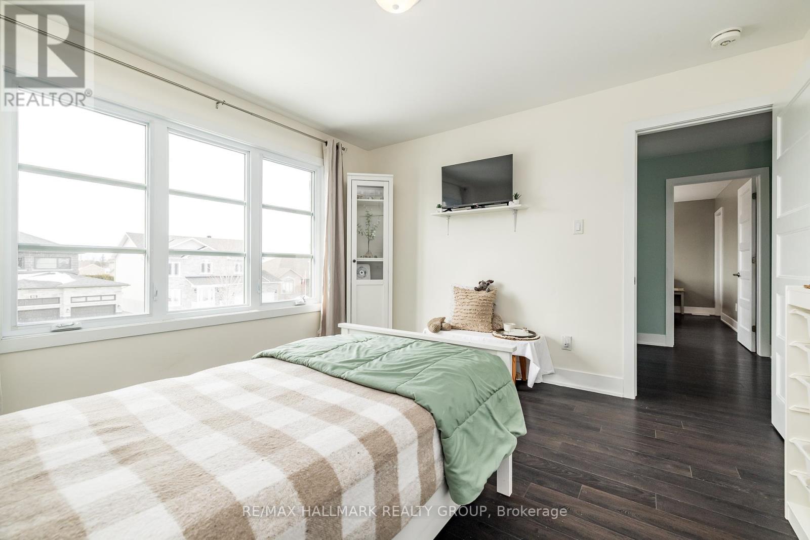 87 Cobblestone Drive