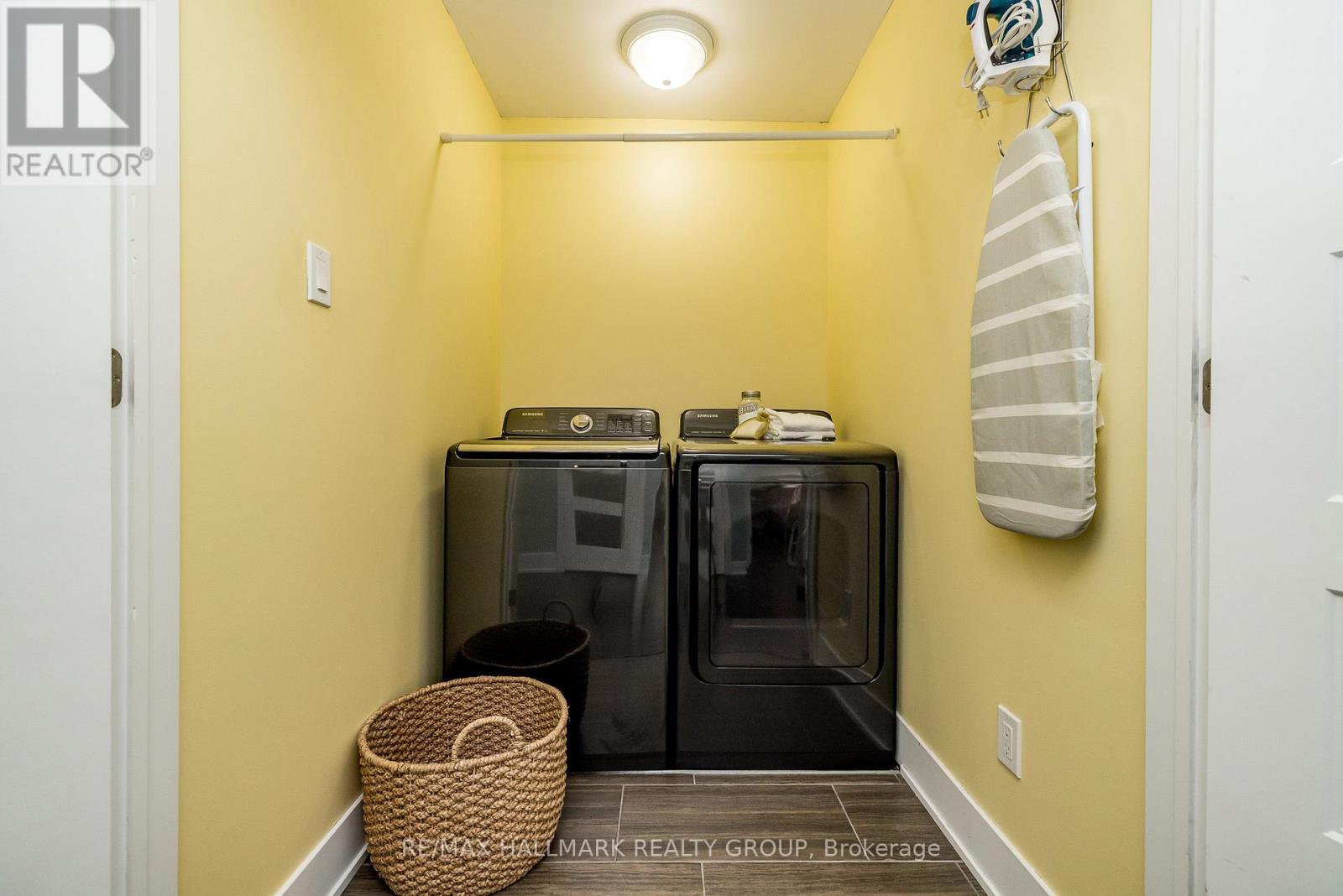 87 Cobblestone Drive