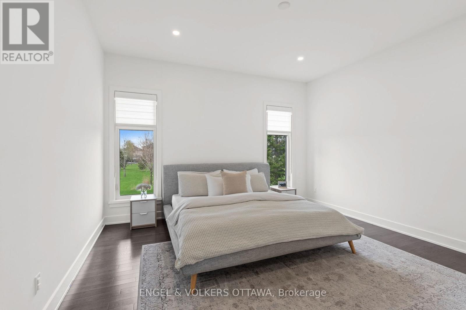 312 Shoreway Drive. Drive