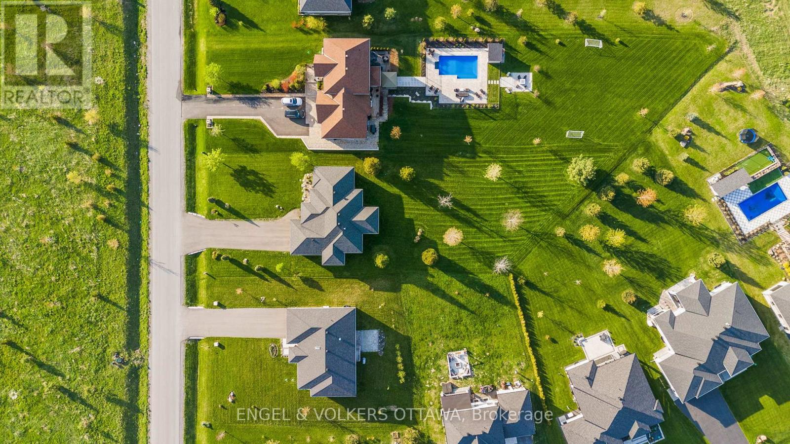 312 Shoreway Drive. Drive