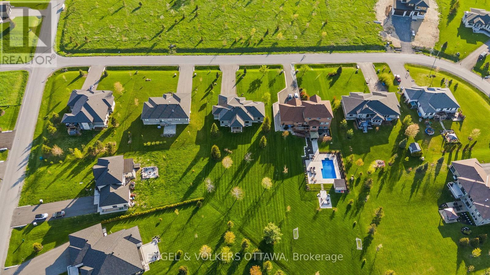 312 Shoreway Drive. Drive