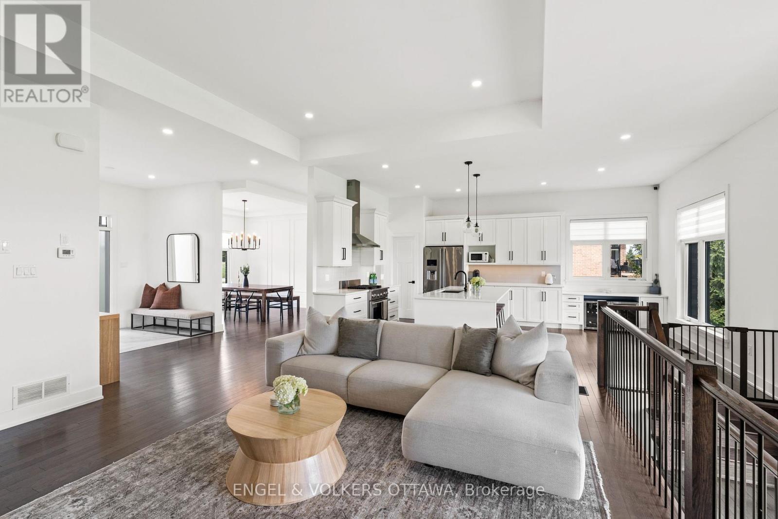 312 Shoreway Drive. Drive