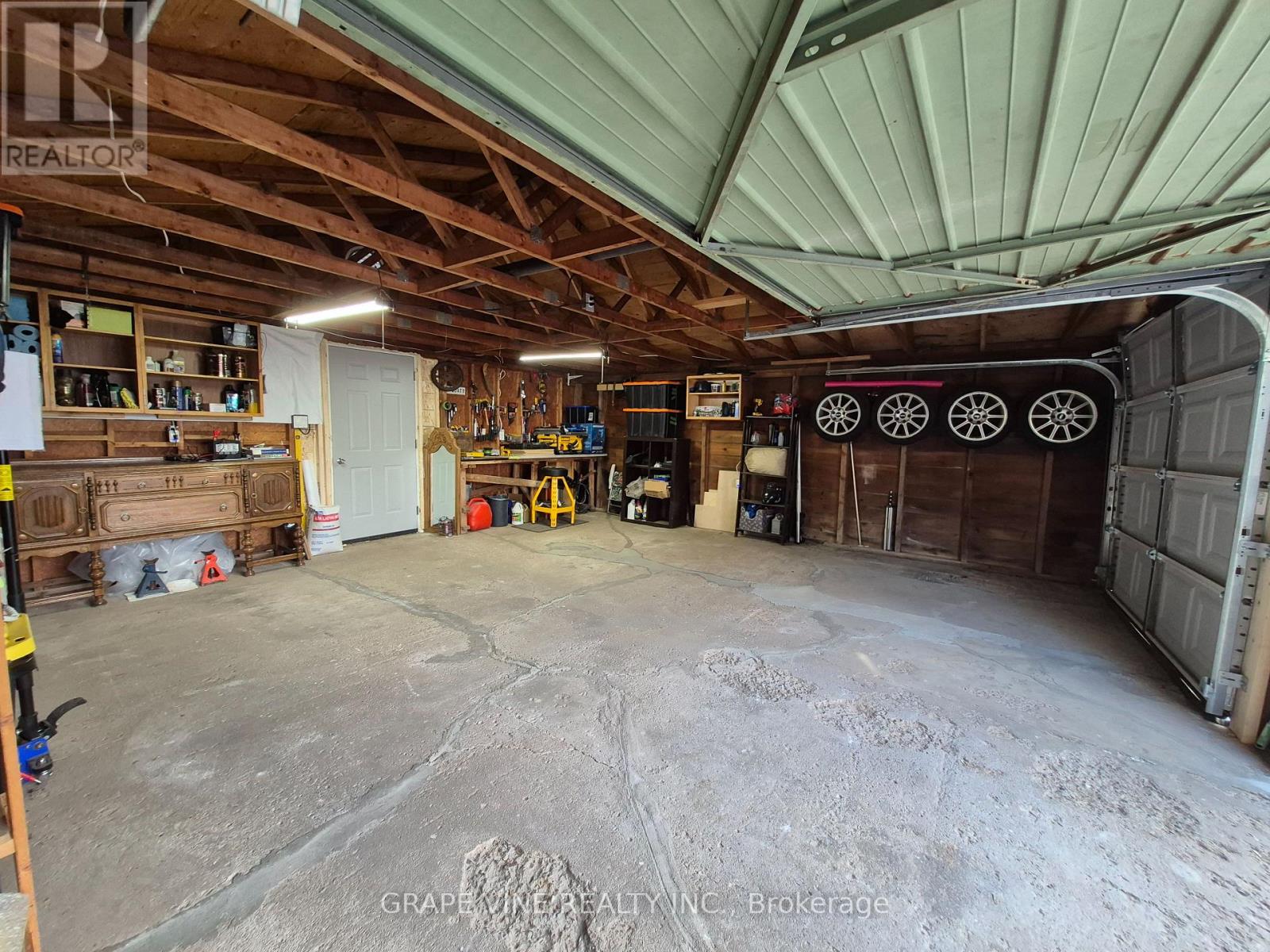 8942 Mitch Owens Road