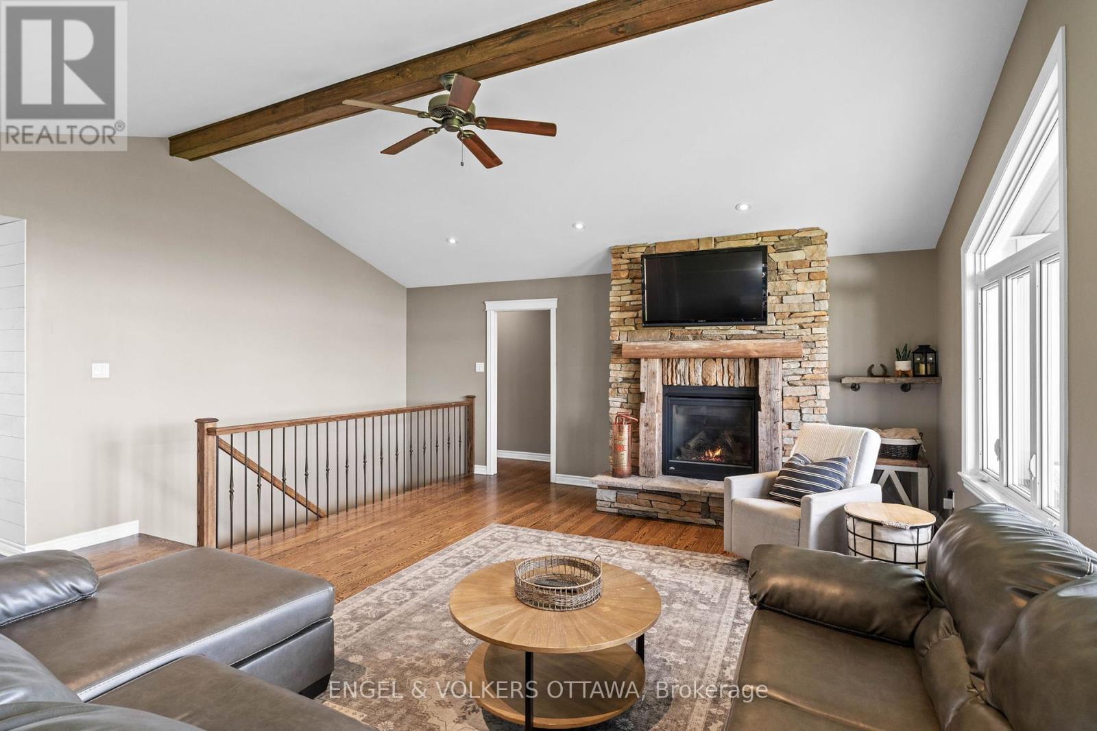 5567 Lombardy Drive