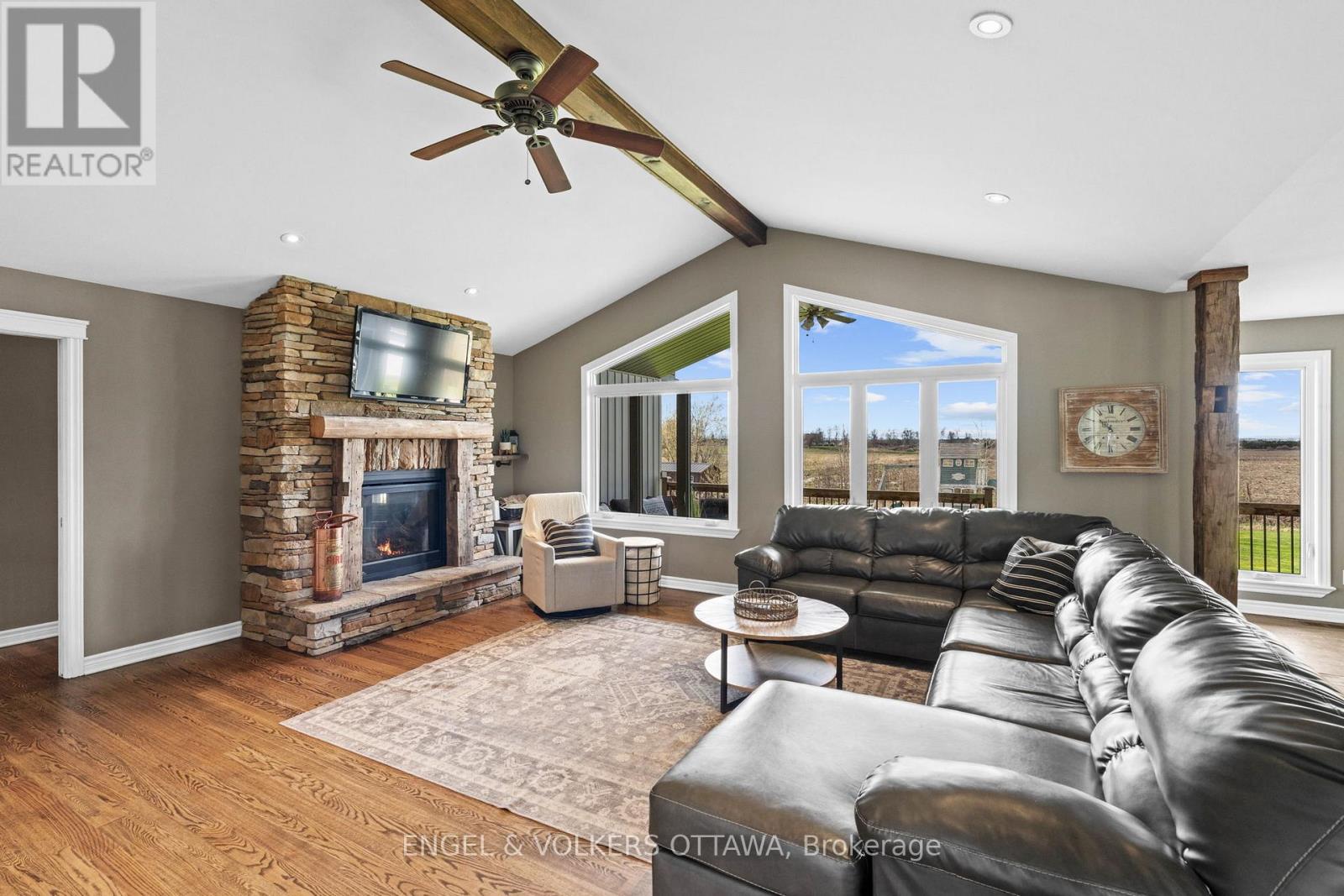 5567 Lombardy Drive