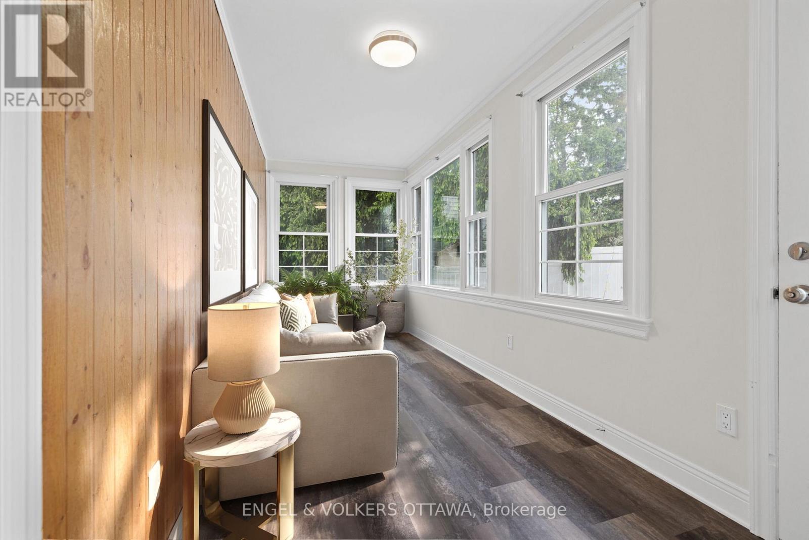 1960 Alta Vista Drive