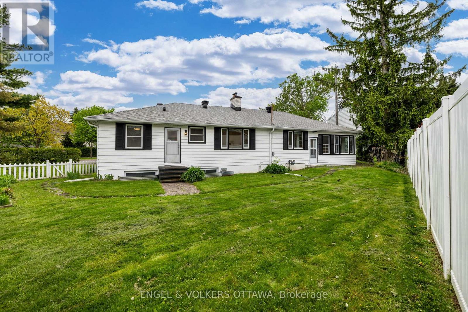 1960 Alta Vista Drive