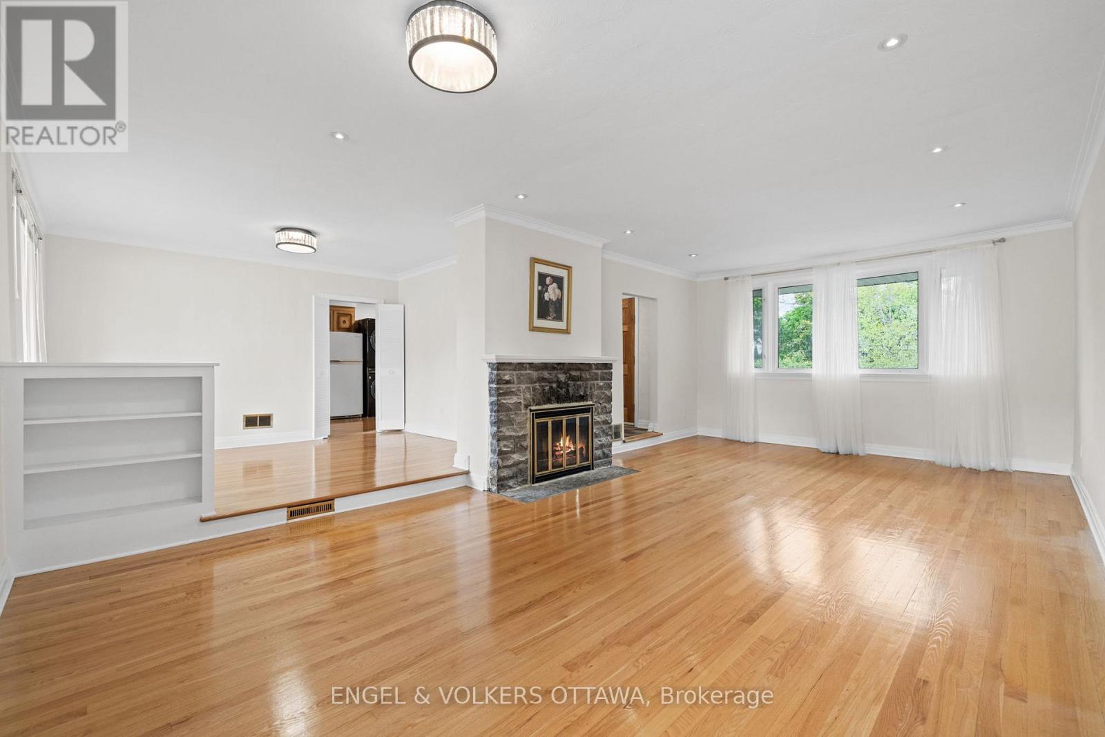 1960 Alta Vista Drive