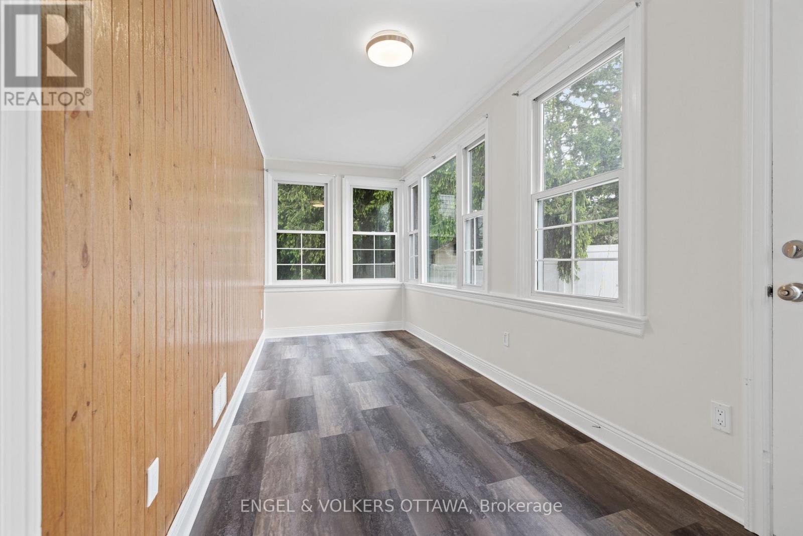 1960 Alta Vista Drive