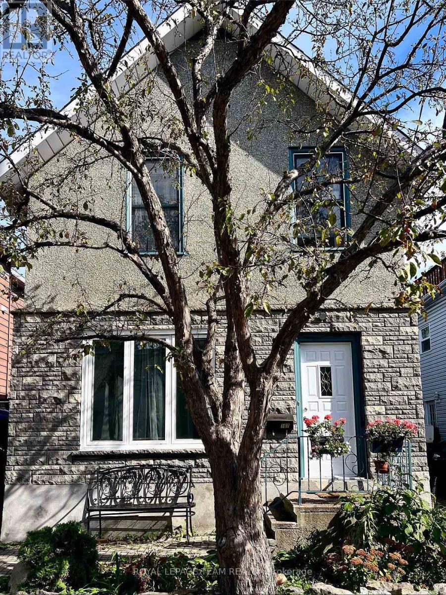 167 Drummond Street