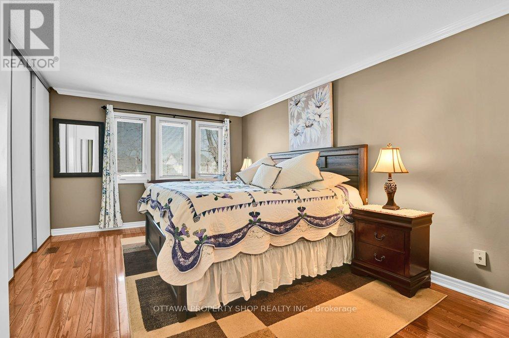 6156 Vineyard Drive
