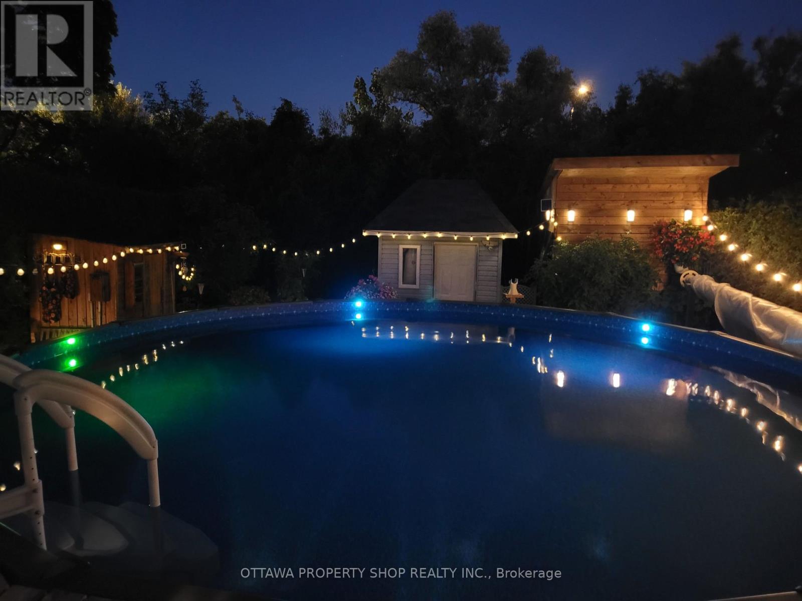 6156 Vineyard Drive