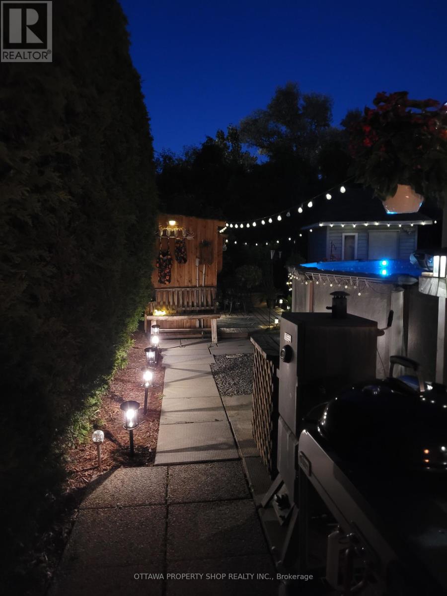 6156 Vineyard Drive