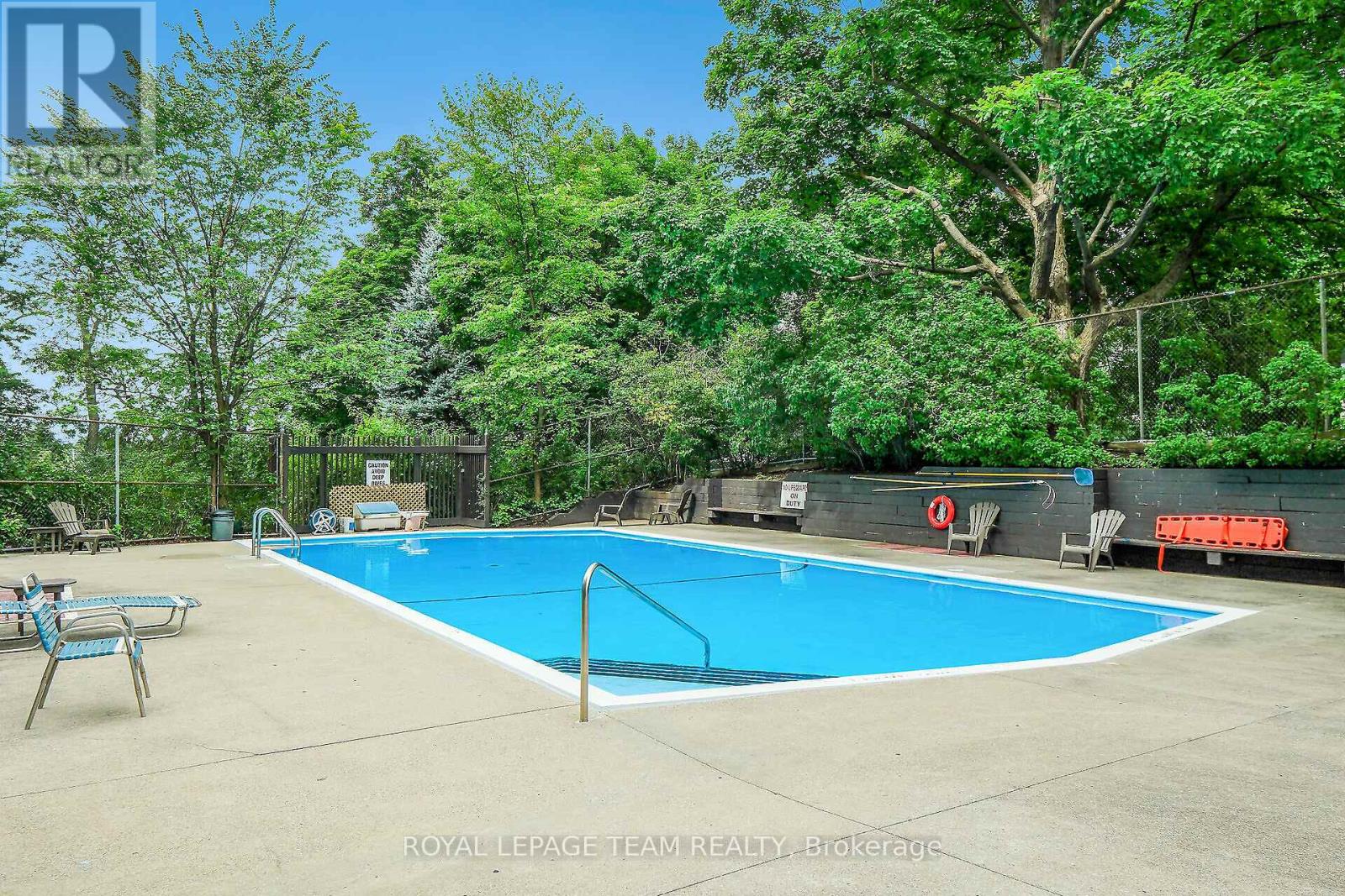 306 - 20 Chesterton Drive