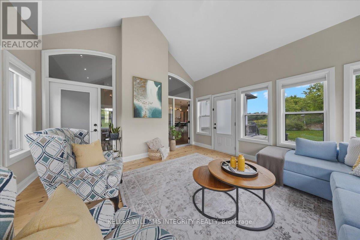127 Beach Heights