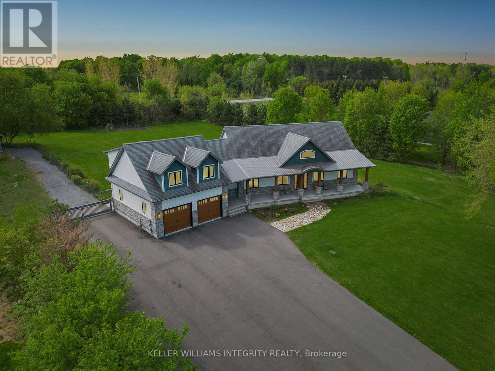 127 Beach Heights