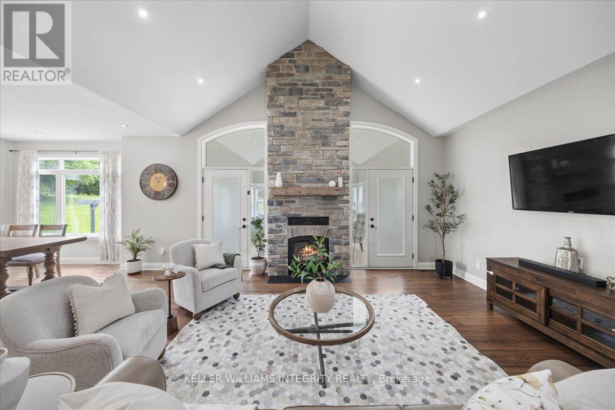 127 Beach Heights