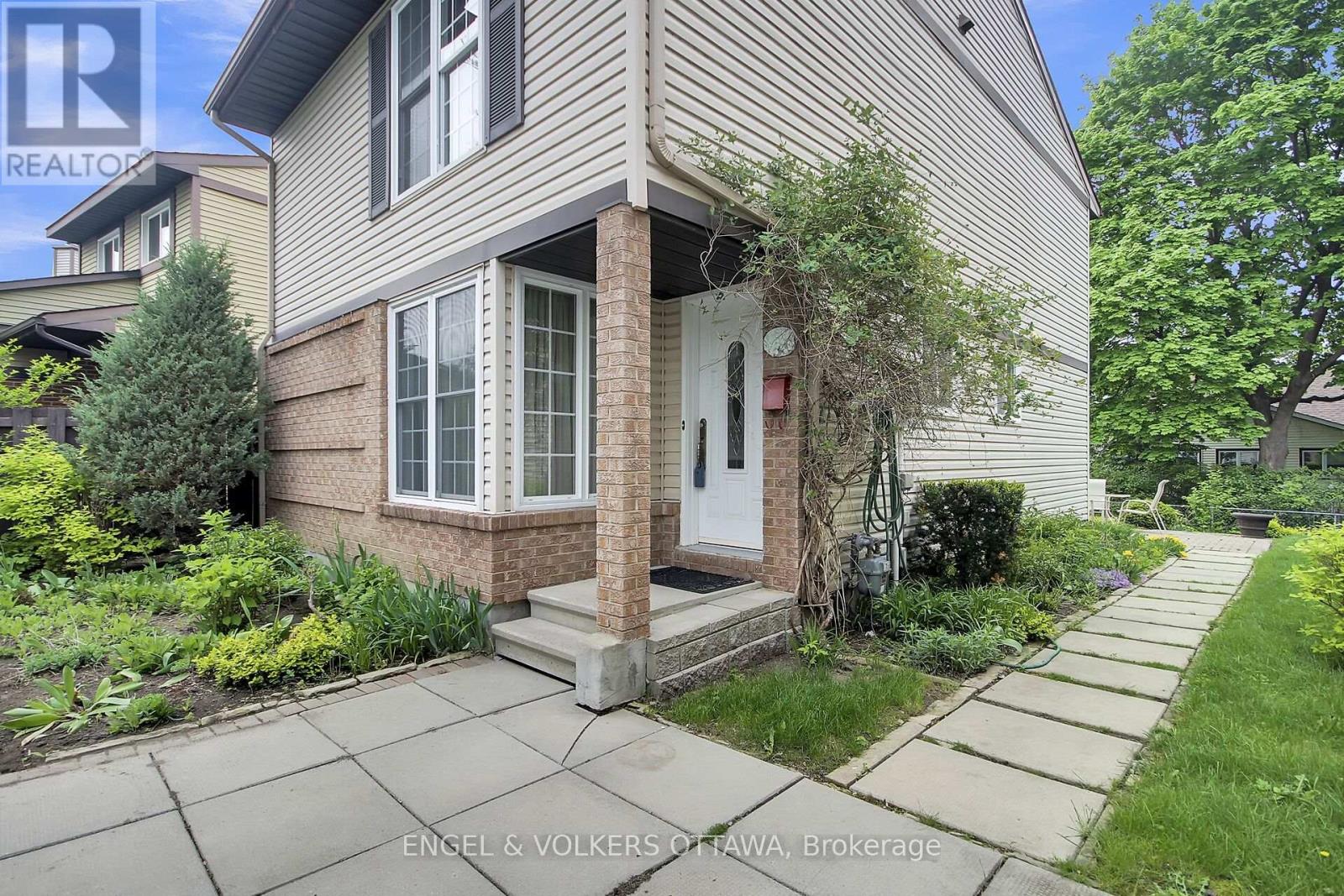 1337 Ambridge Way