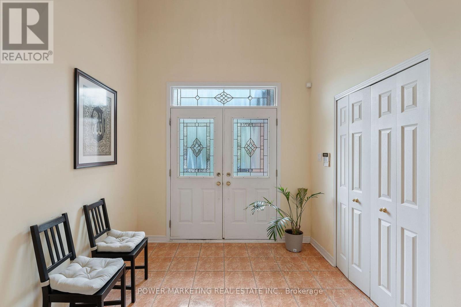 166 Allanford Avenue